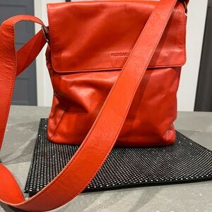 RUDSAK Vibrant Red Leather Bag Messager